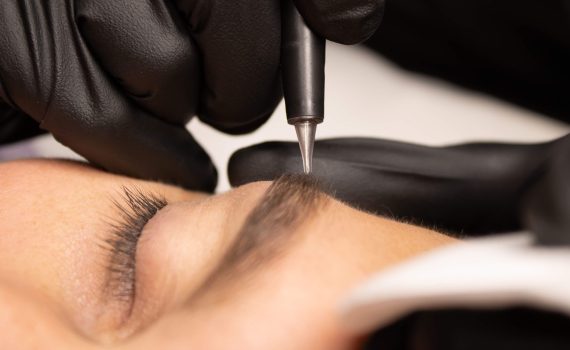 Achieve Perfectly Defined Brows with Combination Brows